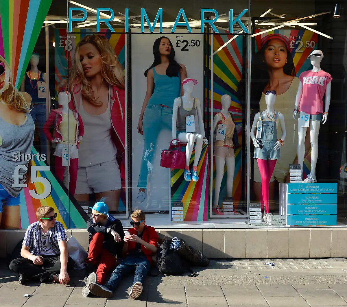 2013-04-25T164718Z-01-PMH16-RTRMDNP-3-BANGLADESH-BUILDING-JPG4201677933004551845