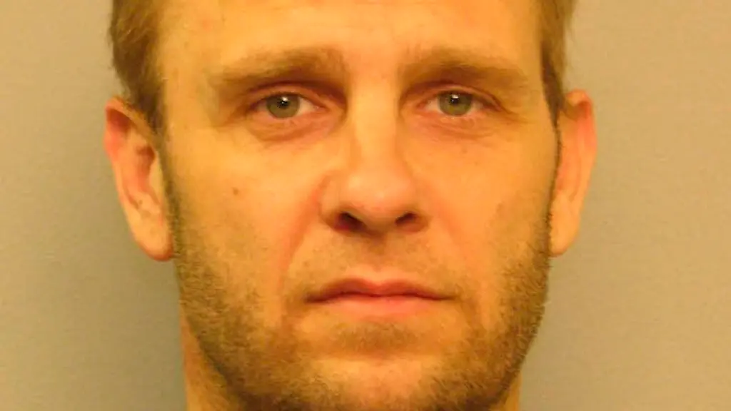 2013-04-21T030148Z-01-TOR306-RTRMDNP-3-USA-CRASH-BASSIST-JPG4937124485795821865