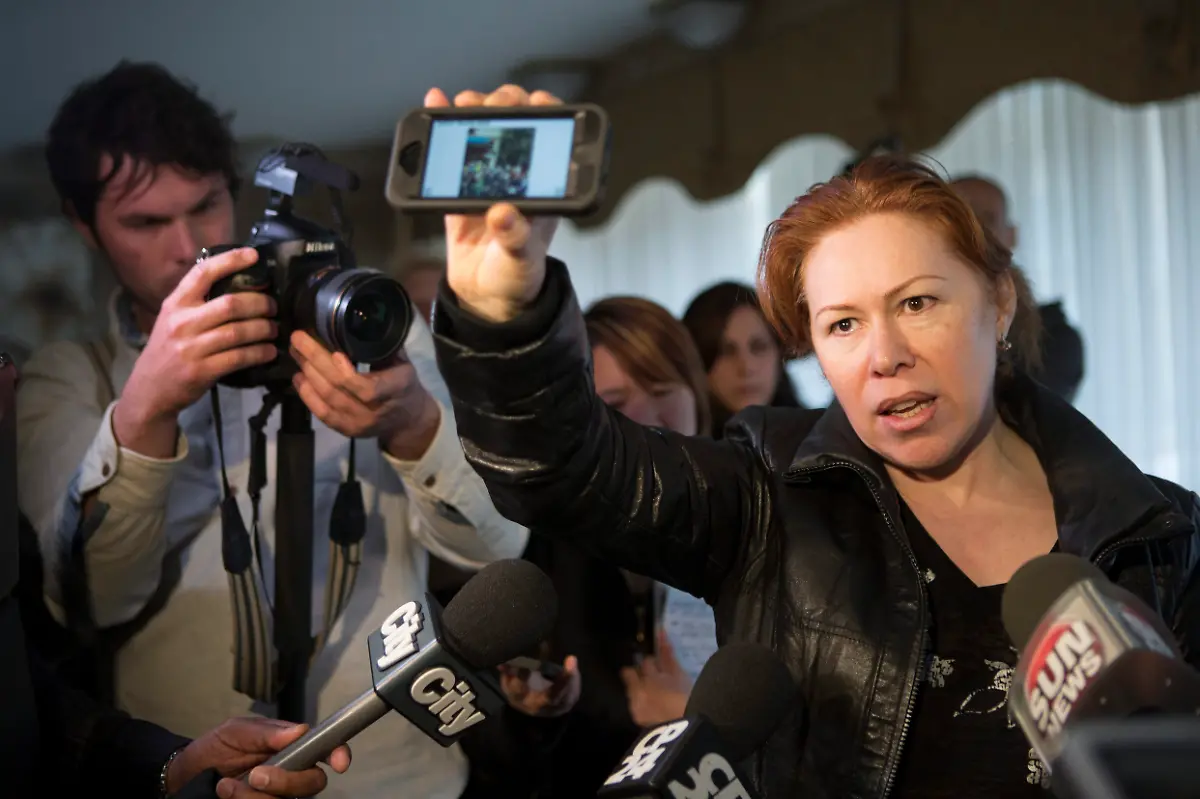 32852600B45FB2B8-jpg2896496937837778880