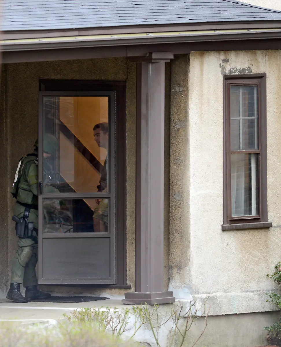 3b6d2044-jpg7137372658002070317