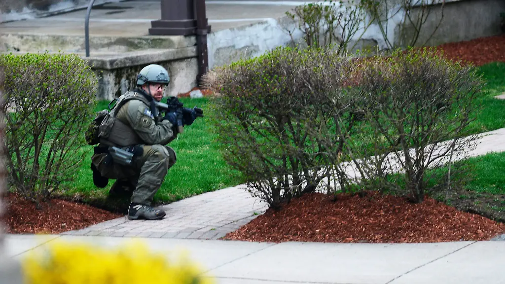 3b6c5048-jpg1424024451940194523