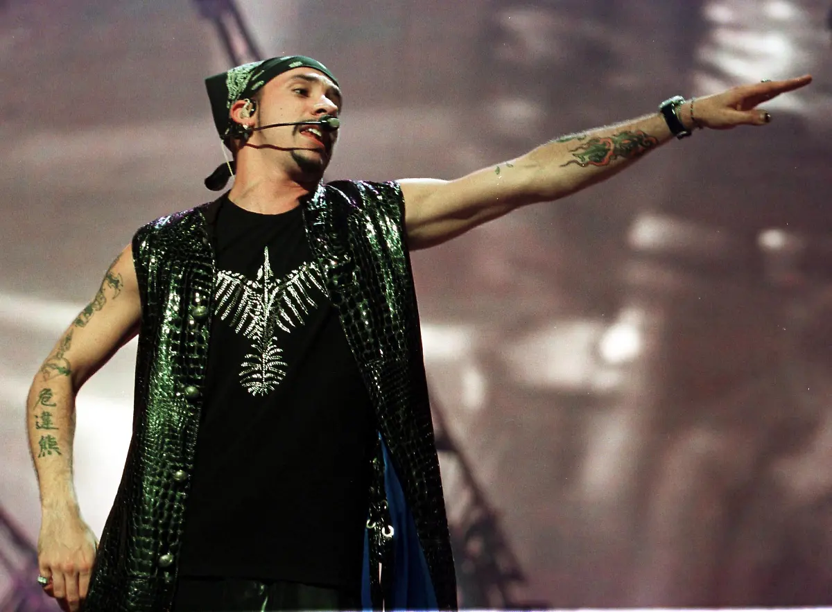 AJ-McLean-brach-2001-eine-Tour-wegen-Alkoholproblemen-ab