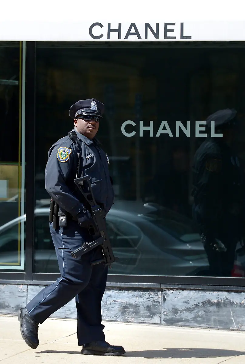 3b4m2233-jpg1216142781556130833