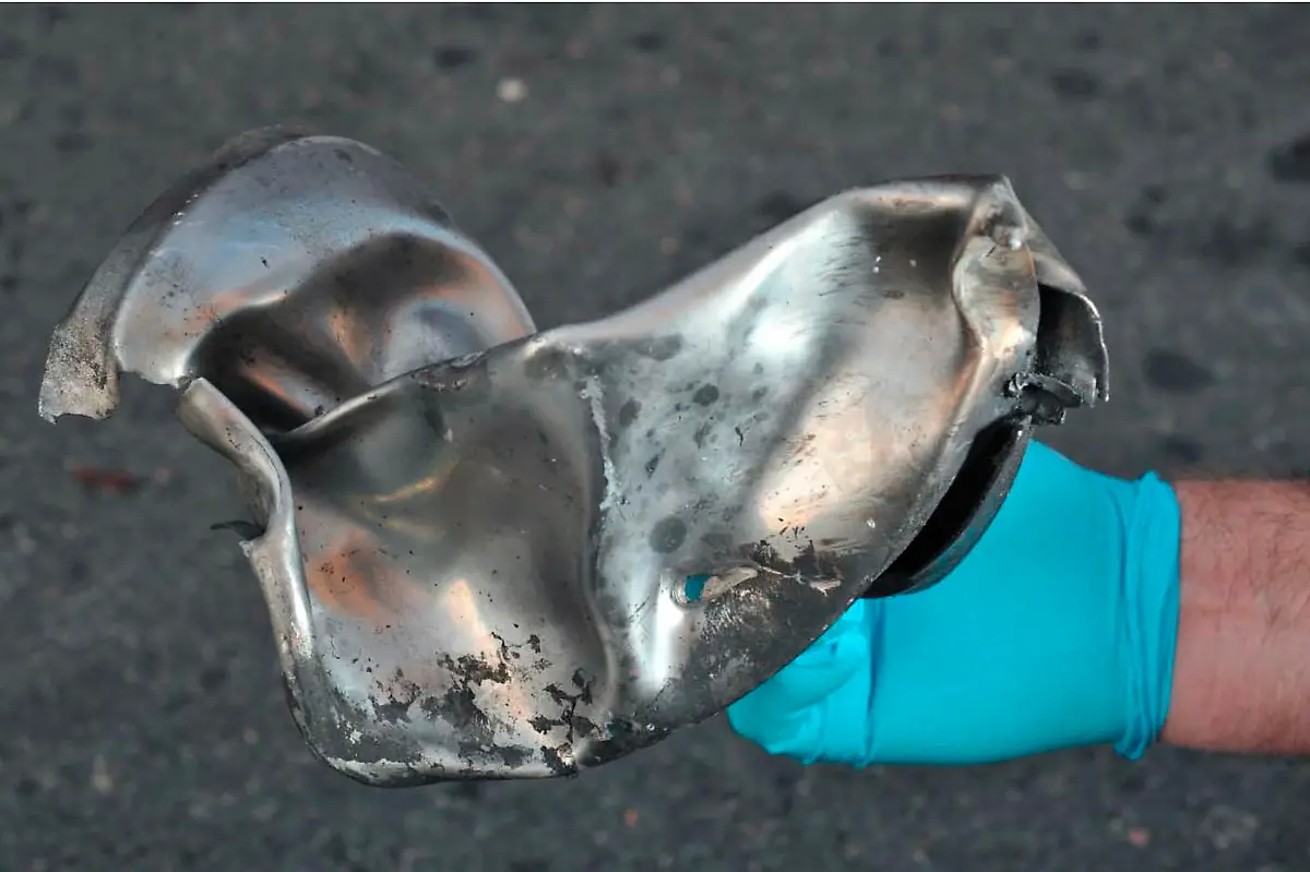 2013-04-17T031627Z-01-TOR431-RTRMDNP-3-USA-EXPLOSIONS-BOSTON-JPG6271794938023372814