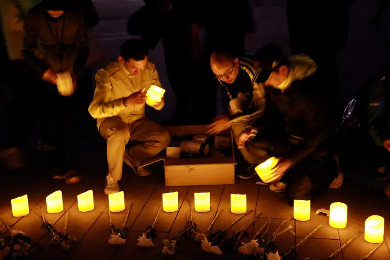 2013-04-17T035018Z-01-PEK01-RTRMDNP-3-USA-EXPLOSIONS-BOSTON-CHINA-JPG1355720347269821201