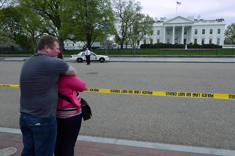 3b3y5043-jpg6464963057604210554