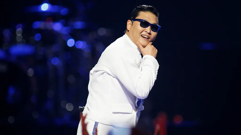 2013-04-11T130929Z-01-SIN61-RTRMDNP-3-PSY-SONG-GENTLEMAN-JPG8943663741633578612