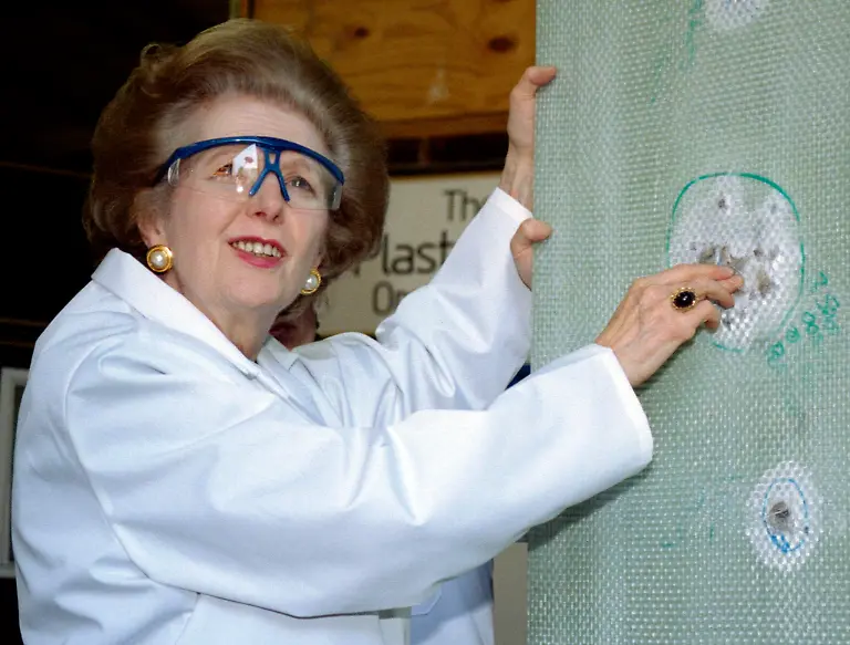 2013-04-08T122005Z-01-SIN21-RTRMDNP-3-BRITAIN-THATCHER-JPG3111288903908219206