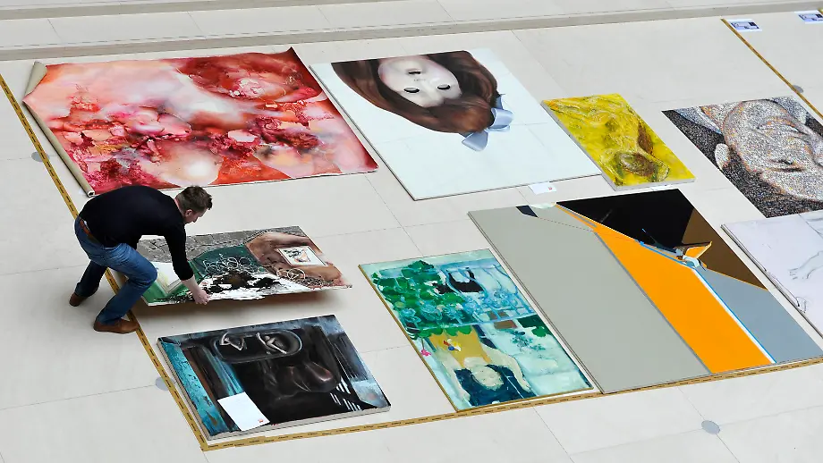 Video poster