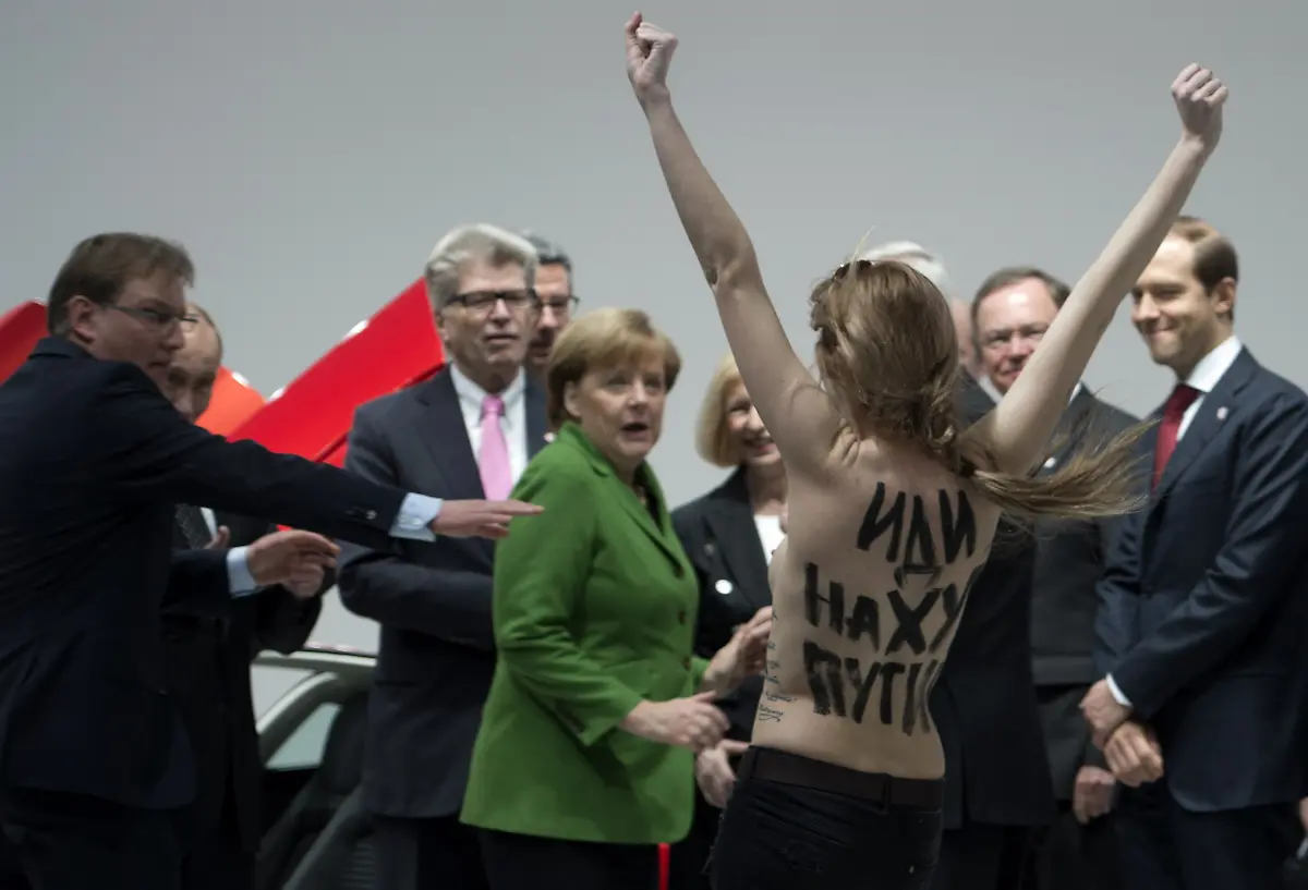 DI10045-20130408-jpg2428326911402682826