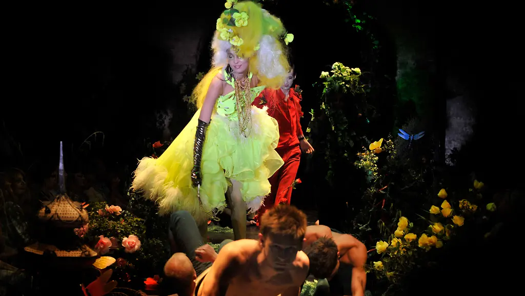 Tamas-Kiraly-schuf-phantastisch-anmutende-Kollektionen