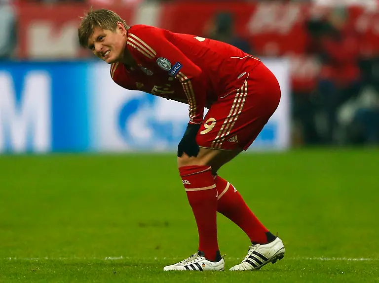 2013-04-02T212950Z-01-WR02-RTRMDNP-3-SOCCER-CHAMPIONS-JPG5767144346943552290