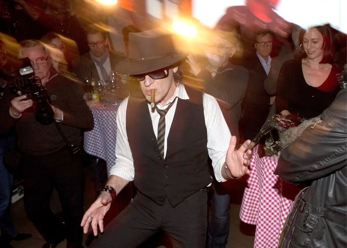 3aqm3010-jpg9104399820496906732