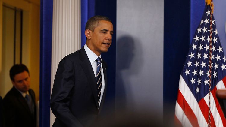 Barack Obama versucht im US-Haushaltsstreit, der zum Schuldenstreit geworden ist, zwischen Demokraten und Republikanern zu vermitteln.