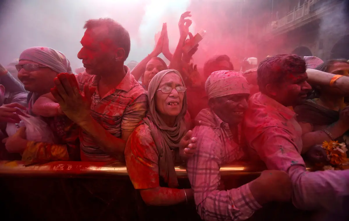 2013-03-26T135823Z-01-VRN02-RTRMDNP-3-INDIA-JPG3632725781045187511