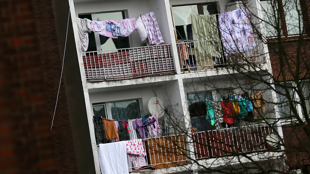 3aph0403-jpg1884620046099340939