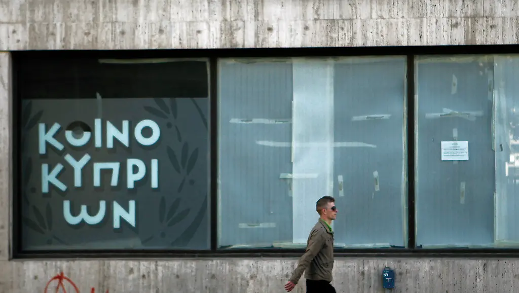 3284F200BE8D8376-jpg5201361604714739411