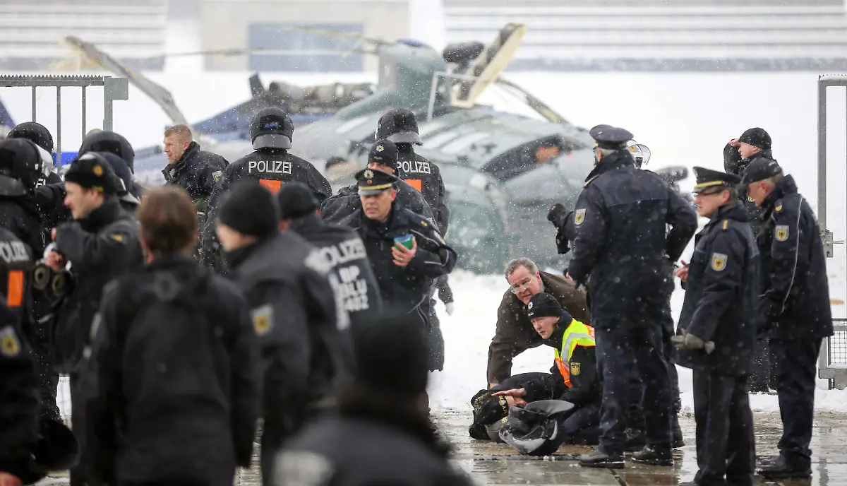 3amz3255-jpg5317075755405115754