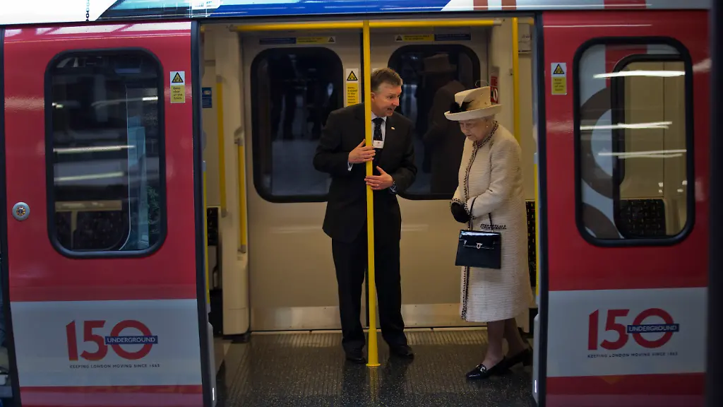 3284E8001BC9F424-jpg4569269889570447386