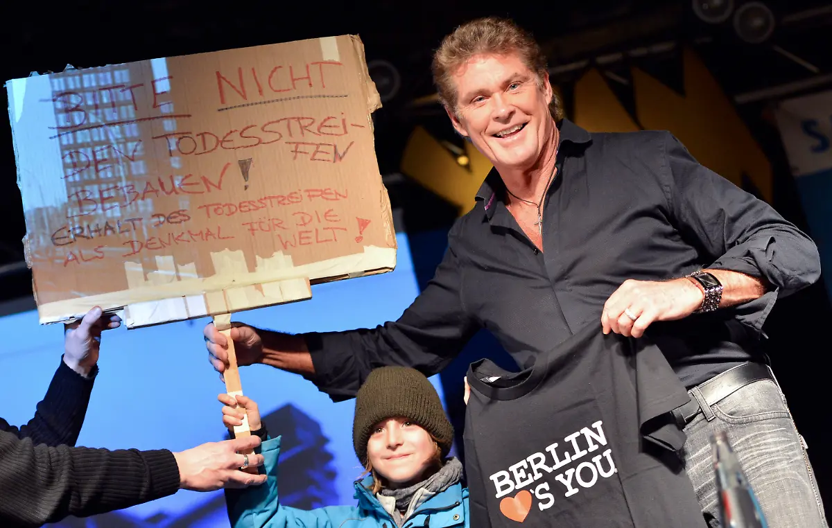 3akg3703-jpg1211288681209284367