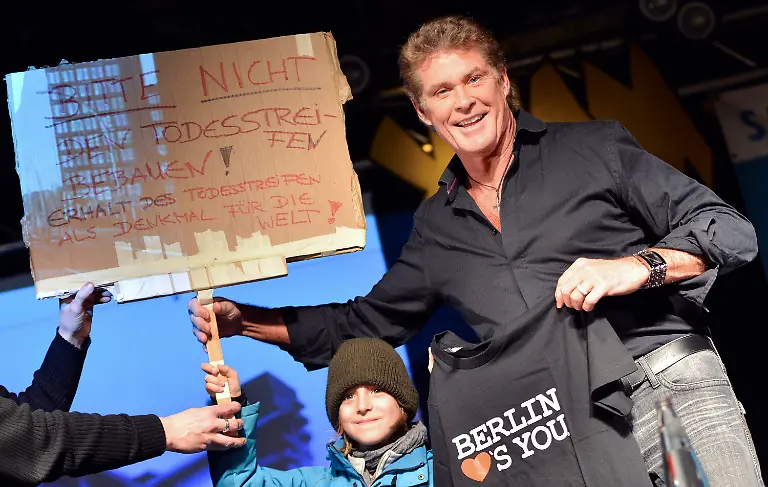 3akg3703-jpg1211288681209284367