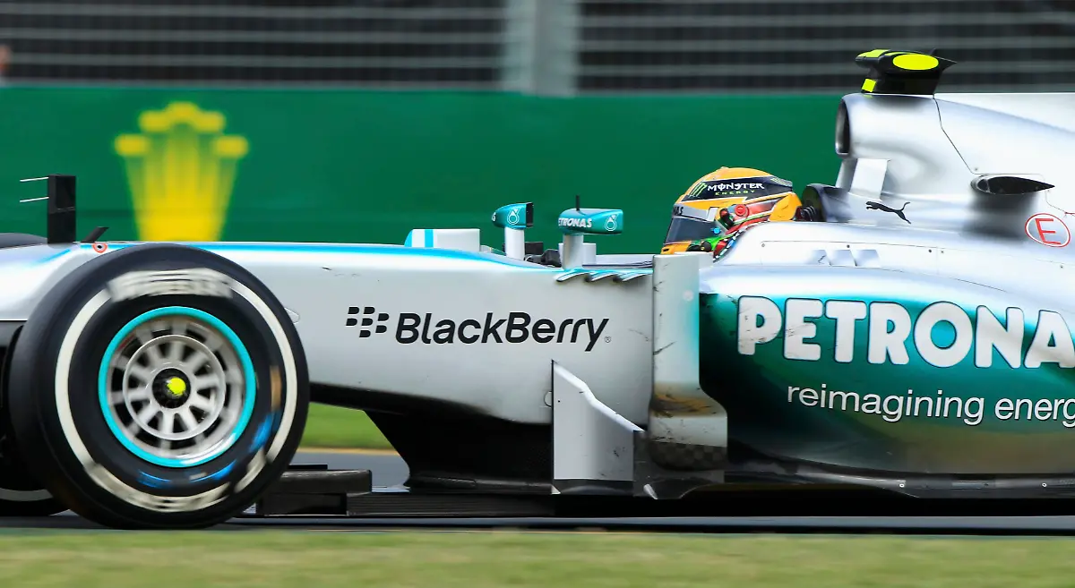 2013-03-17T072939Z-01-SGP408-RTRMDNP-3-MOTOR-RACING-PRIX-JPG9159031431322924249