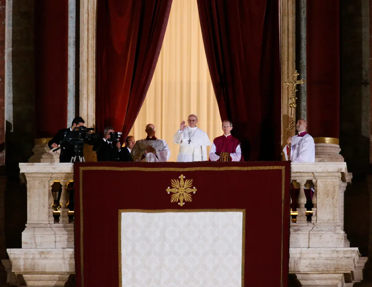 3284DA008B46CA91-jpg525299165107624735