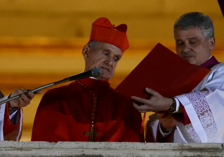 2013-03-13T192336Z-01-CHM54-RTRMDNP-3-POPE-SUCCESSION-JPG2761767832366610731