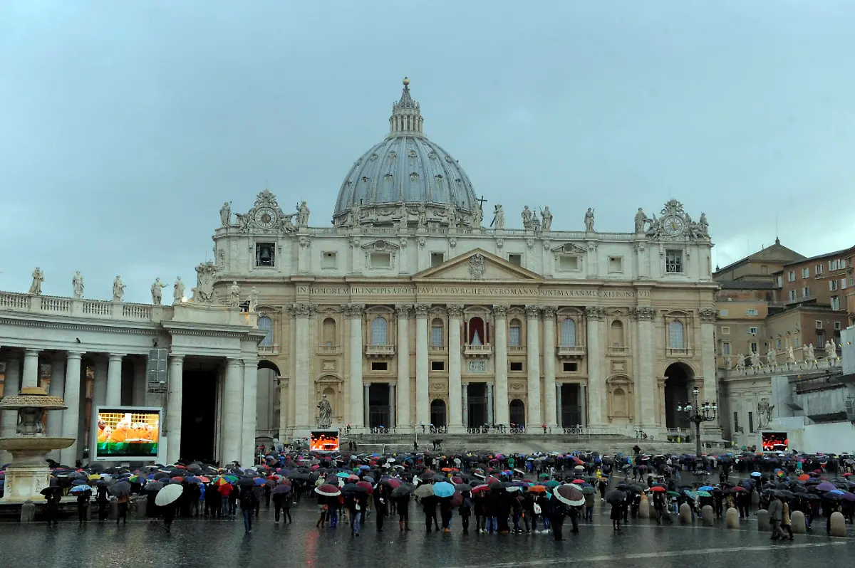 DI20004-20130313-jpg3115825086842112588