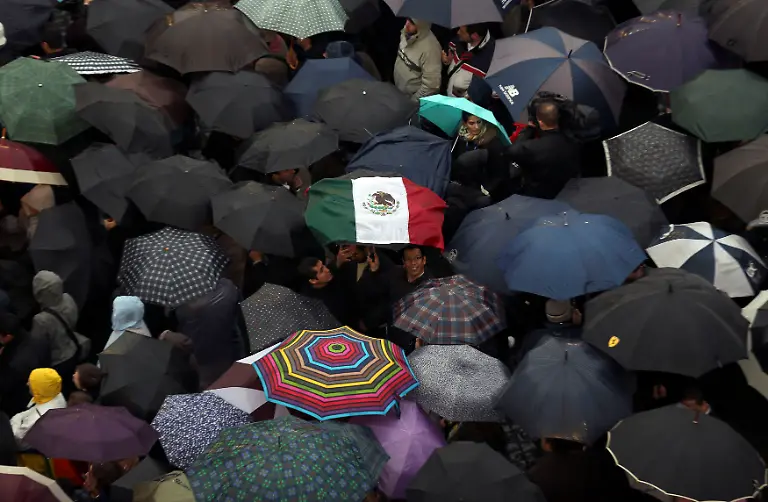 2013-03-13T170715Z-01-ASB502-RTRMDNP-3-POPE-SUCCESSION-START-JPG205577041957380170