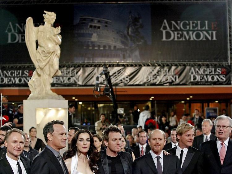 Dan Brown, Tom Hanks, Ayelet Zurer, Ewan McGregor, Ron Howard, Thure Lindarth und Howard Stringer in Rom.