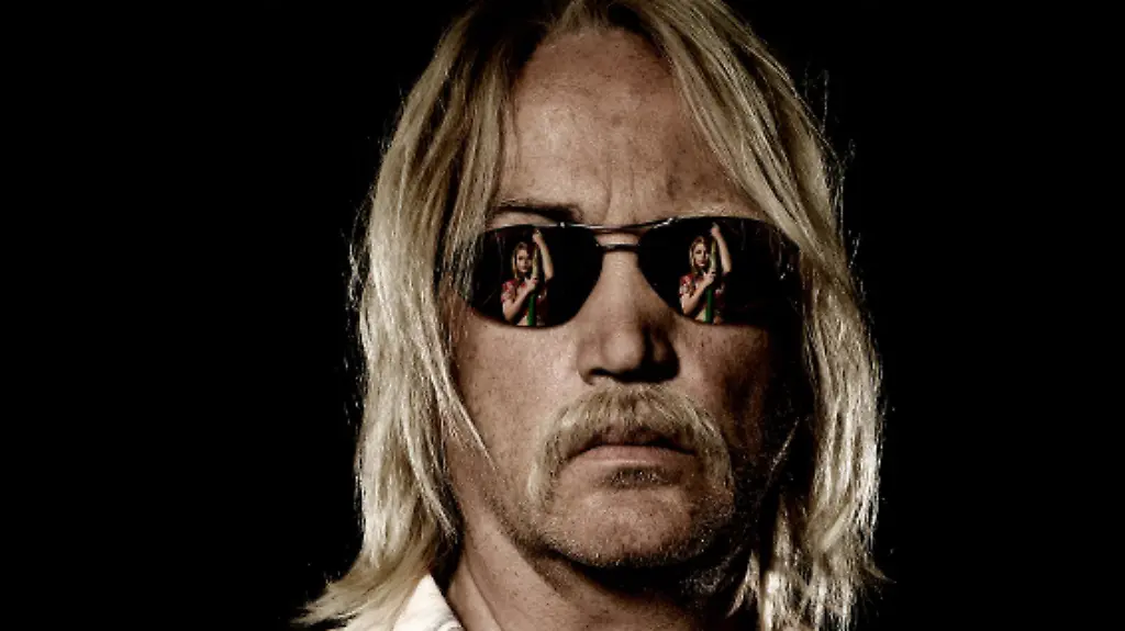 HAI-ALARM-Uwe-Dag-Berlin-566x800