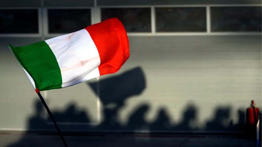 DI30125-20130308-jpg8456962846992114671