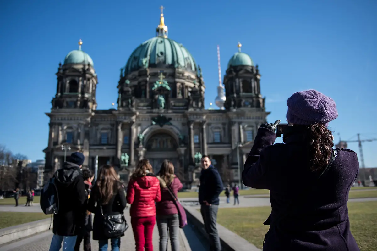 DI30072-20130305-jpg2072869444207668196