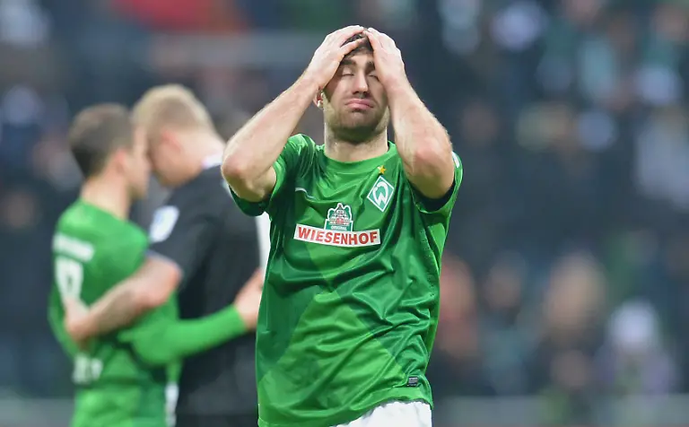 3aai0035-jpg1782494484151774921