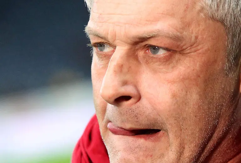 DI30144-20130301-jpg3895863865530033