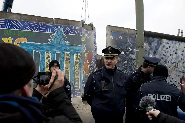 DI10071-20130301-jpg8697164256865817716