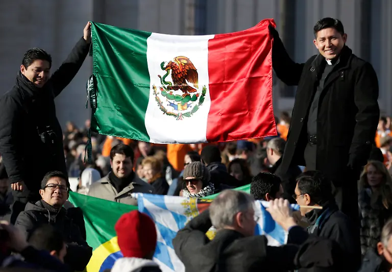 2013-02-27T115742Z-01-CLH135-RTRMDNP-3-POPE-RESIGNATION-JPG6204868839730031400