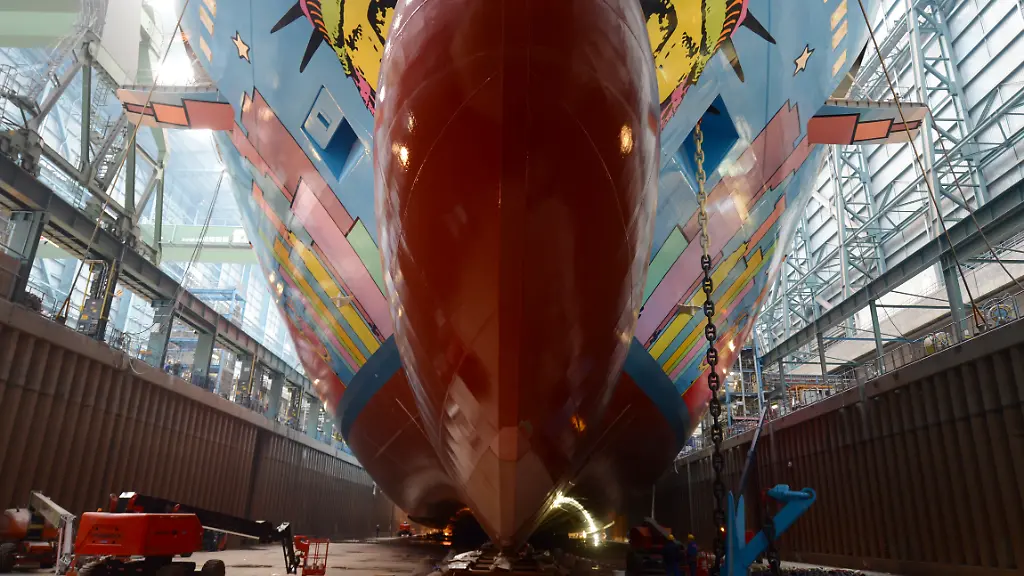 DI10206-20130222-jpg450060612370270210