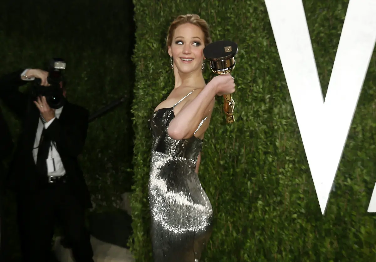 2013-02-25T115341Z-01-OSC4018-RTRMDNP-3-OSCARS-PARTIES-JPG5978983700371965389