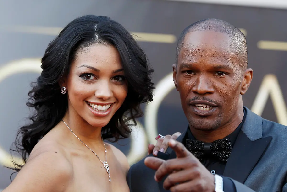 2013-02-25T055241Z-01-OSC3307-RTRMDNP-3-OSCARS-JPG5174636359726186602