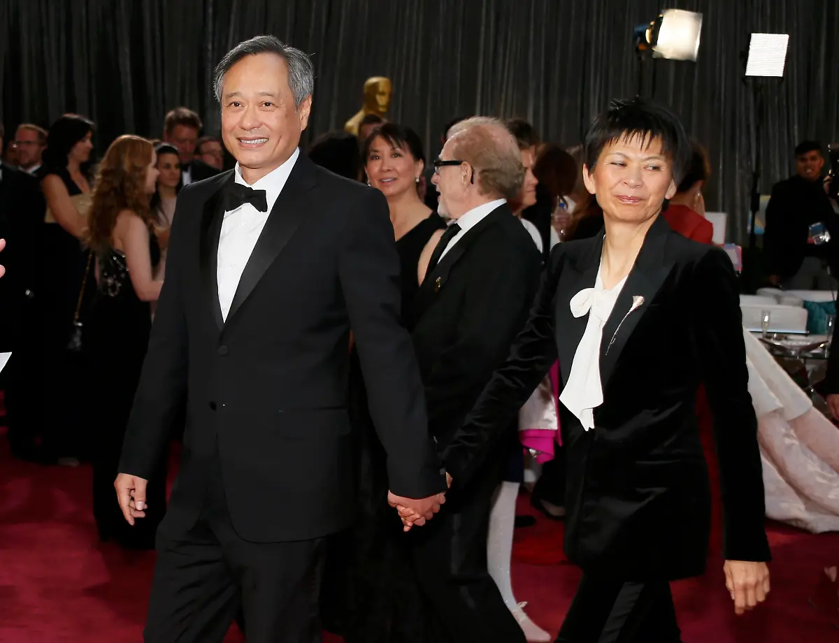 2013-02-25T040712Z-01-OSC3479-RTRMDNP-3-OSCARS-JPG5005366265922382099