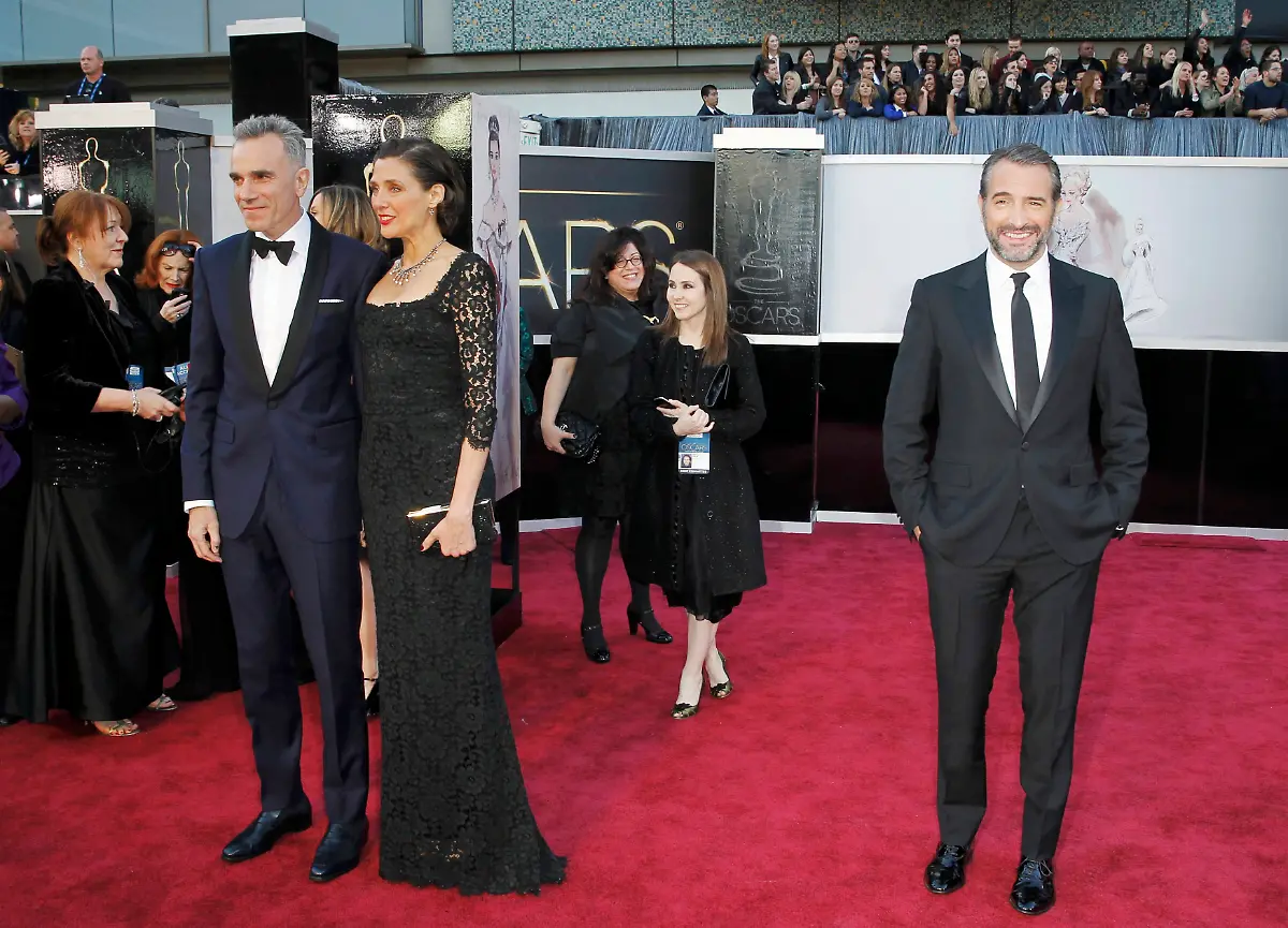 2013-02-25T054912Z-01-OSC3306-RTRMDNP-3-OSCARS-JPG8111980948912746837