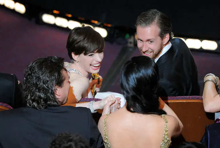 3284B200002266F3-jpg3066031613050435199