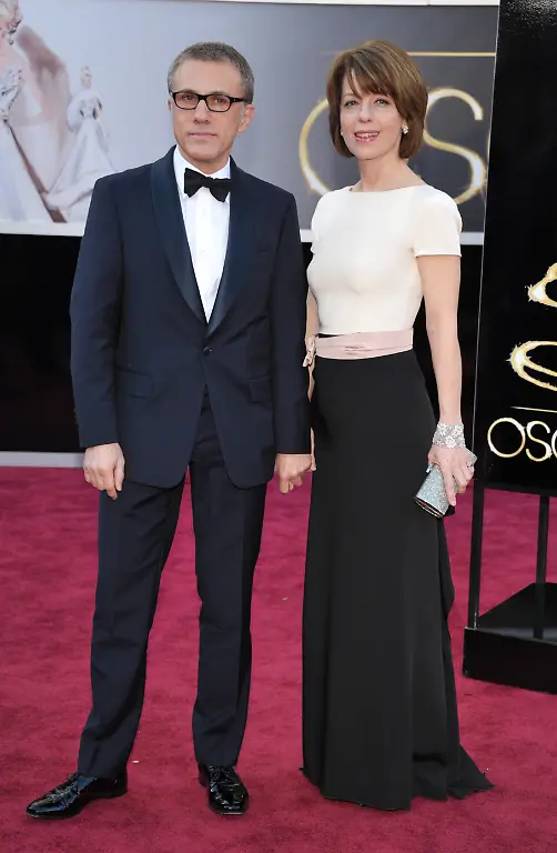 3284B2003F13B2EB-jpg8357900065061667502