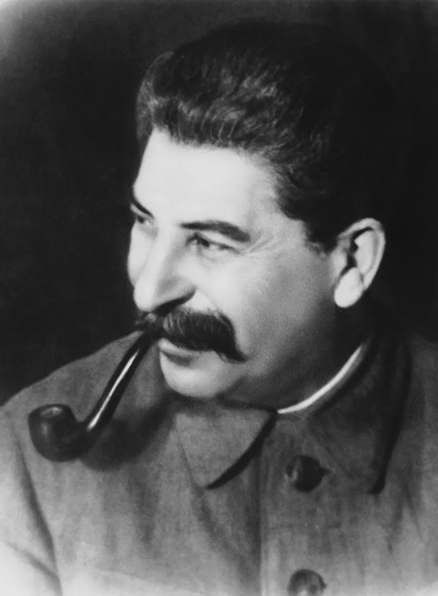 Stalin-Pfeife-11111937