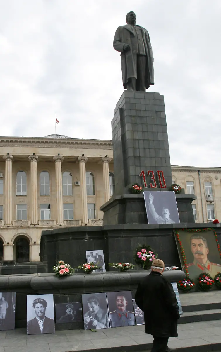 Stalin-Denkmal-Gori