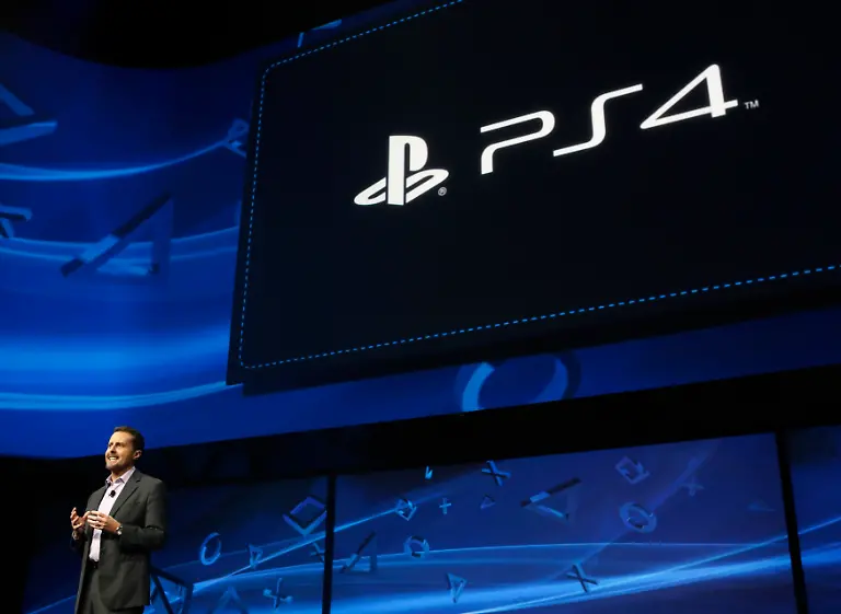 2013-02-21T035113Z-01-NYK514-RTRMDNP-3-SONY-PS4-JPG9009184265863450710