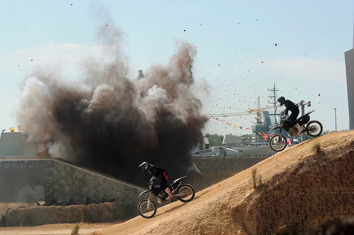 2013-02-17T104939Z-01-ABU10-RTRMDNP-3-ABU-DHABI-JPG7520144820085368798