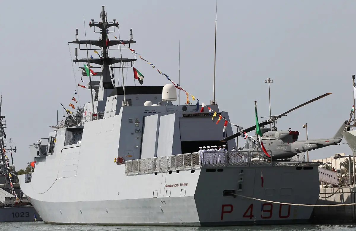 39zw5518-jpg2830554742999700939